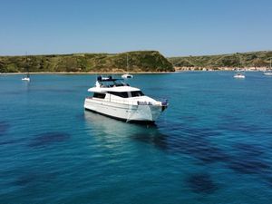 LIZARD - Sanlorenzo 72 - 4 Cabins - Golfe Juan - Cannes - St Tropez - Nice - Antibes - The French Riviera Day Charter Yacht LIZARD - Sanlorenzo 72 - 4 Cabins - Golfe Juan - Cannes - St Tropez - Nice - Antibes - The French Riviera Day Charter Yacht