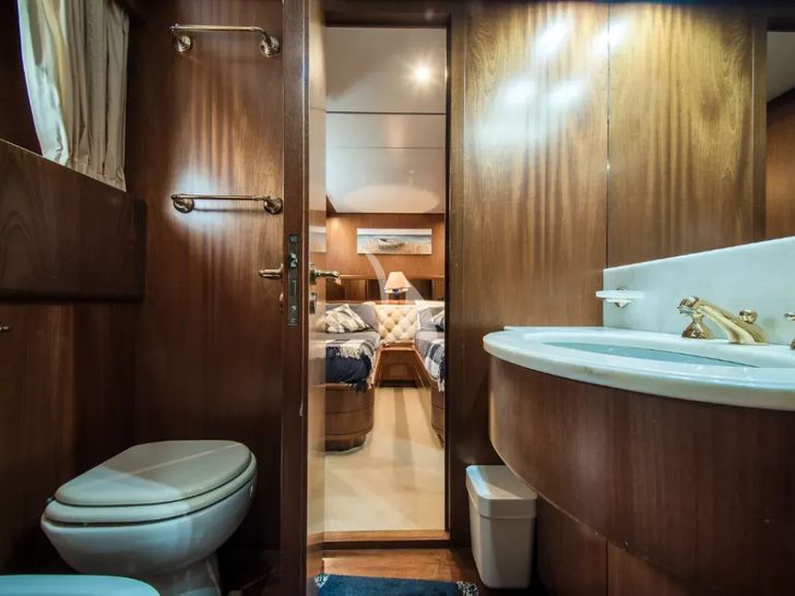 LIZARD Sanlorenzo 72 - twin cabin 1 bathroom LIZARD Sanlorenzo 72 - twin cabin 1 bathroom