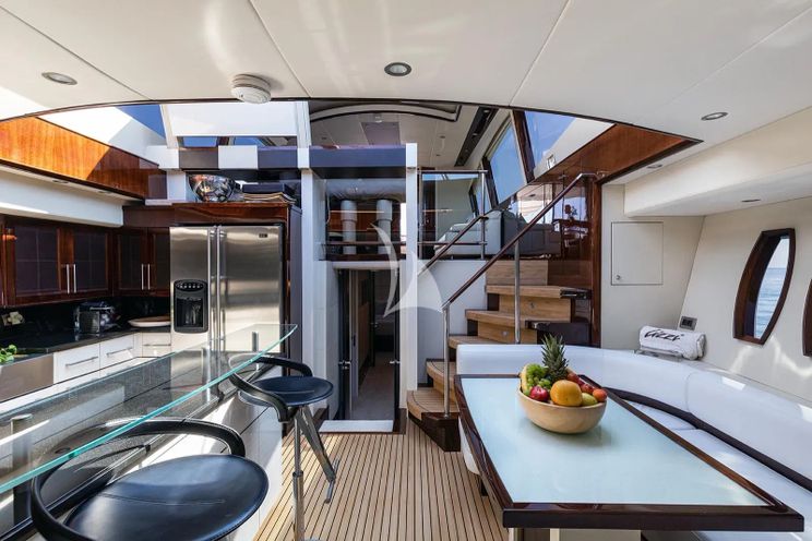 Charter Yacht LIZZI - Lazzara 75 - 4 Cabins - Cannes - Mandelieu La Napoule - St Tropez - Antibes - French Riviera