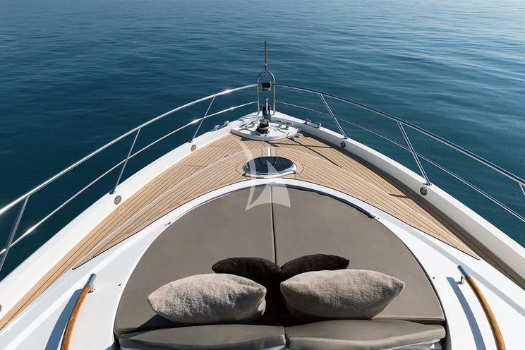 Charter Yacht LIZZI - Lazzara 75 - 4 Cabins - Cannes - Mandelieu La Napoule - St Tropez - Antibes - French Riviera