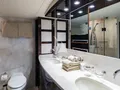 LIZZI Lazzara 75 twin cabin bathroom LIZZI Lazzara 75 twin cabin bathroom