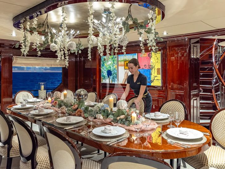 LADY JOY Christensen 157 - main dining area LADY JOY Christensen 157 - main dining area