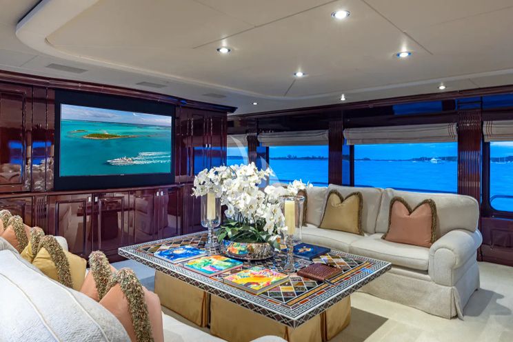 Charter Yacht LADY JOY - Christensen 157 - 6 Cabins - Nassau - Exumas - Bahamas