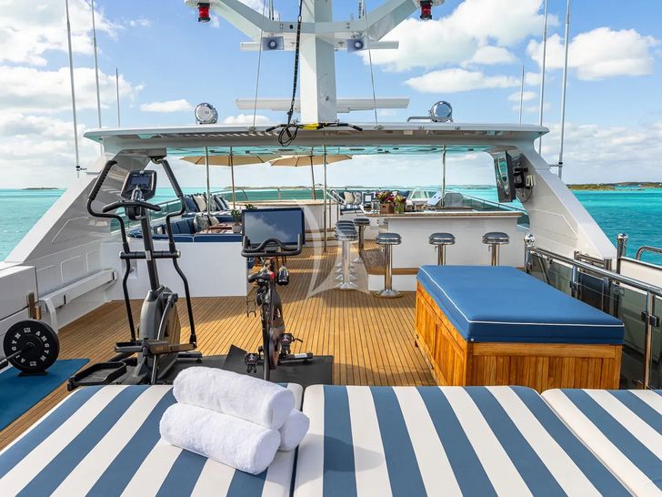 LADY JOY Christensen 157 - sundeck LADY JOY Christensen 157 - sundeck