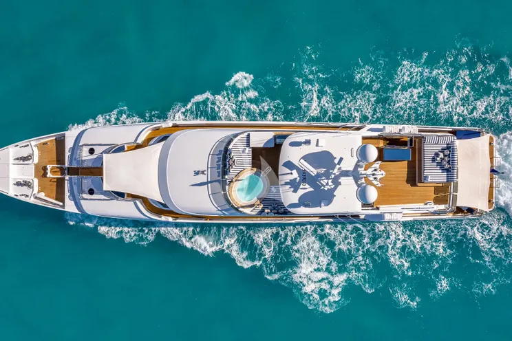 Charter Yacht LADY JOY - Christensen 157 - 6 Cabins - Nassau - Exumas - Bahamas