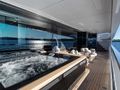 LOEWE Tankoa T55 Sportiva - master cabin jacuzzi LOEWE Tankoa T55 Sportiva - master cabin jacuzzi