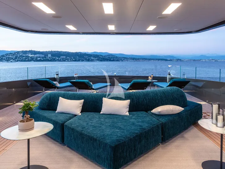 LOEWE Tankoa T55 Sportiva - sundeck lounge LOEWE Tankoa T55 Sportiva - sundeck lounge