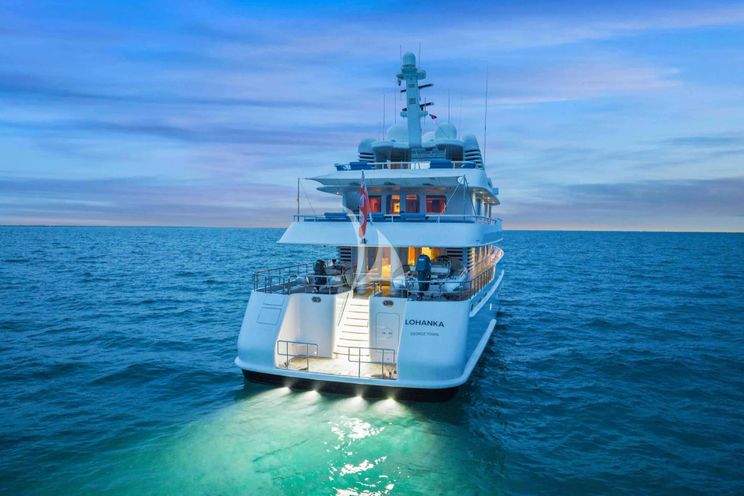 Charter Yacht LOHANKA - Hakvoort 40m - 4 Cabins - Nassau - Exumas - Bahamas