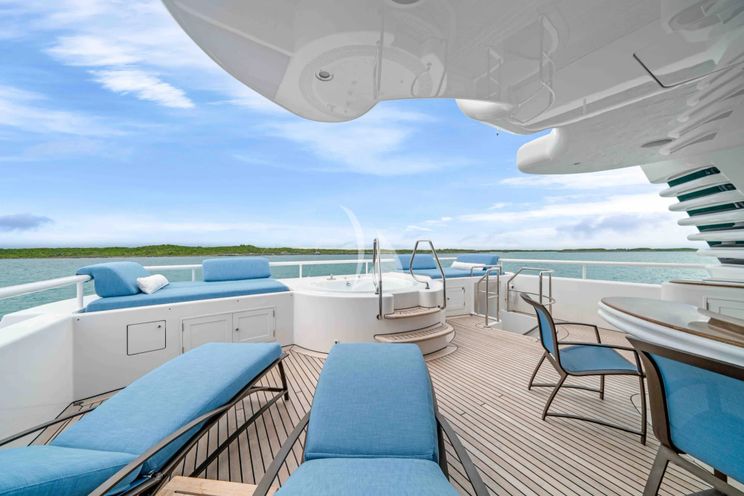 Charter Yacht LOHANKA - Hakvoort 40m - 4 Cabins - Nassau - Exumas - Bahamas