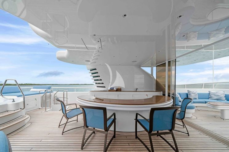 Charter Yacht LOHANKA - Hakvoort 40m - 4 Cabins - Nassau - Exumas - Bahamas