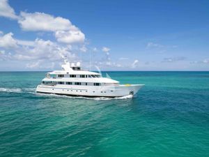 LOHANKA - Hakvoort 40m - 4 Cabins - Nassau - Exumas - Bahamas LOHANKA - Hakvoort 40m - 4 Cabins - Nassau - Exumas - Bahamas