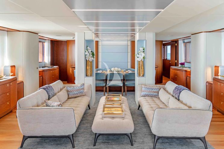 Charter Yacht LOHANKA - Hakvoort 40m - 4 Cabins - Nassau - Exumas - Bahamas