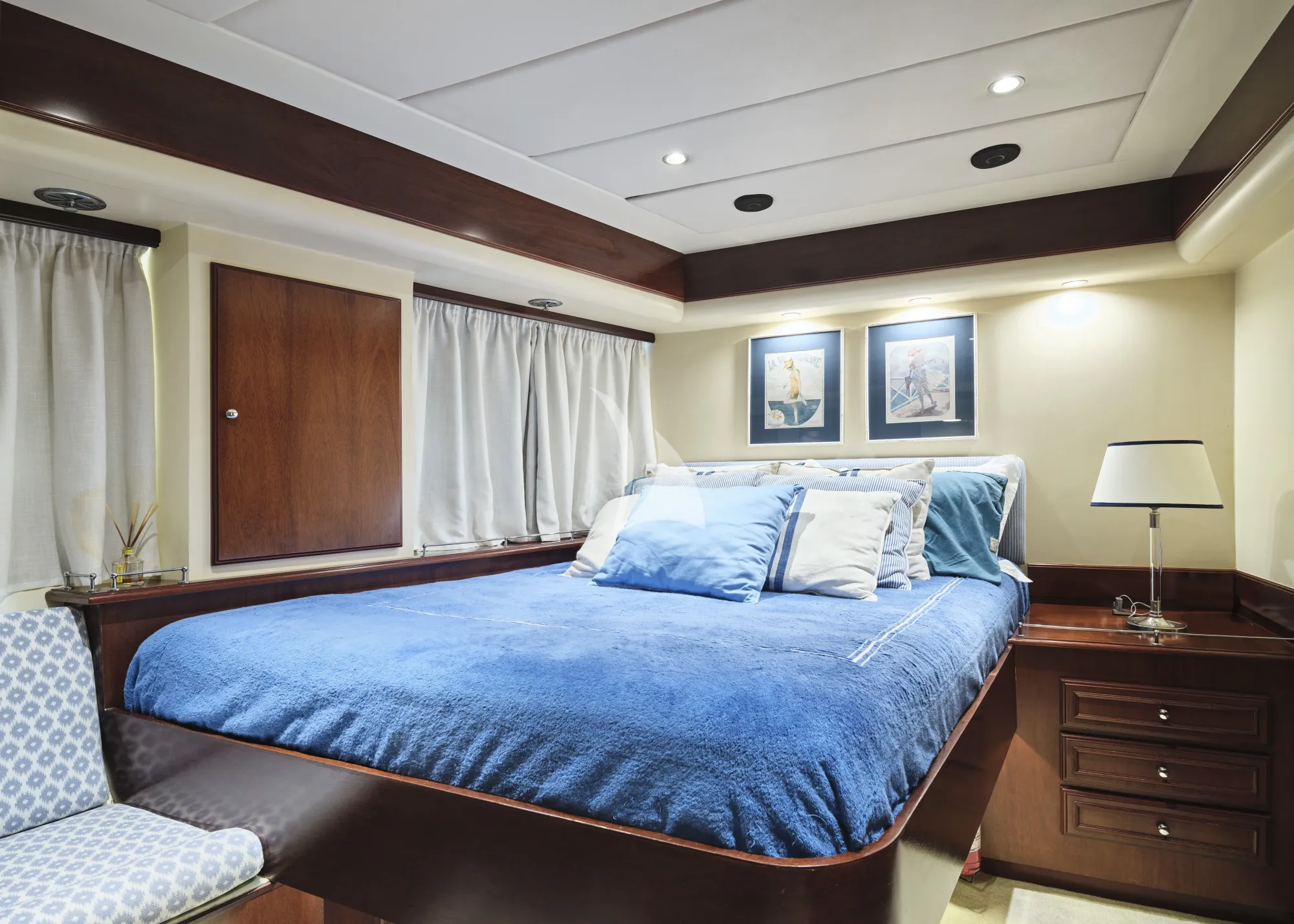 LIBERTY OF LONDON Custom Aluminum Cutter 24m - VIP cabin 1