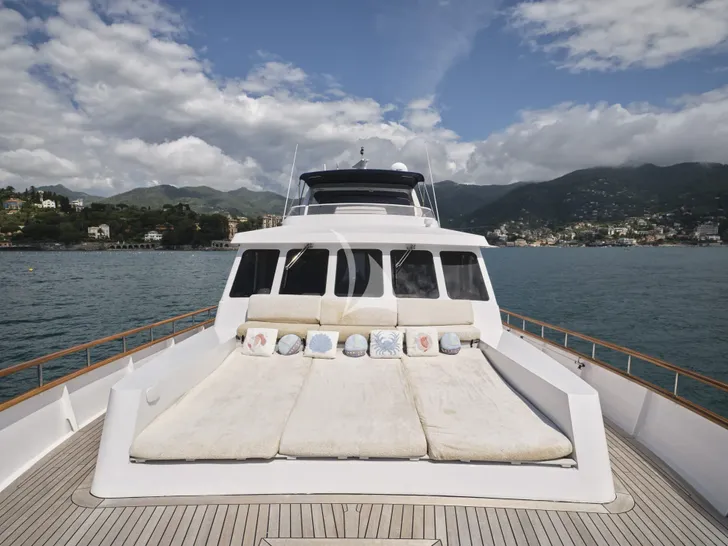 LIBERTY OF LONDON Custom Aluminum Cutter 24m - foredeck sunbathing area LIBERTY OF LONDON Custom Aluminum Cutter 24m - foredeck sunbathing area