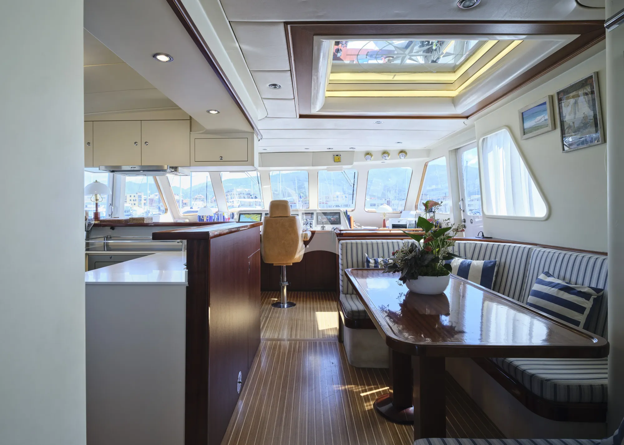 LIBERTY OF LONDON Custom Aluminum Cutter 24m - indoor dining area