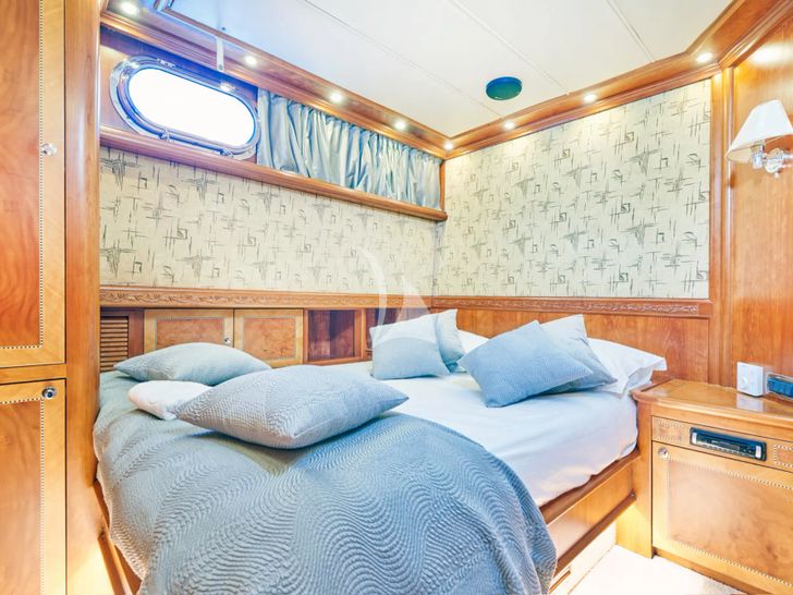 LOTUS Gulet 30m - VIP cabin 2 LOTUS Gulet 30m - VIP cabin 2