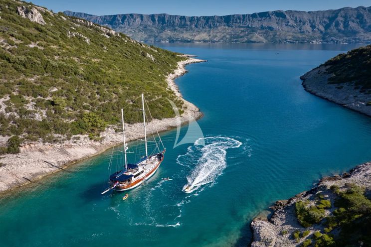 Charter Yacht LOTUS - Gulet 30m - 4 Cabins - Split - Dubrovnik - Hvar - Croatia