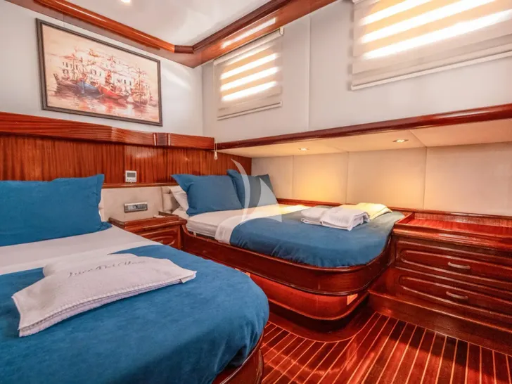 LUCE DEL MARE Motor Sailer 33m - twin cabin 1 convertible LUCE DEL MARE Motor Sailer 33m - twin cabin 1 convertible