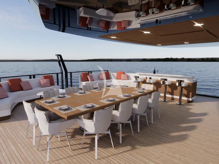 LULUS Mangusta Oceano 44 - sky deck aft LULUS Mangusta Oceano 44 - sky deck aft