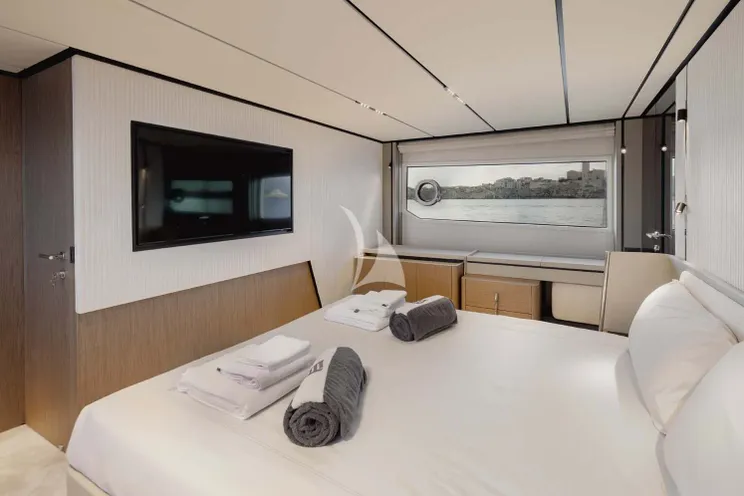 Charter Yacht LUMALOU - Ferretti 670 - 4 Cabins - Porto Vecchio - Ajaccio - Corsica - South of France