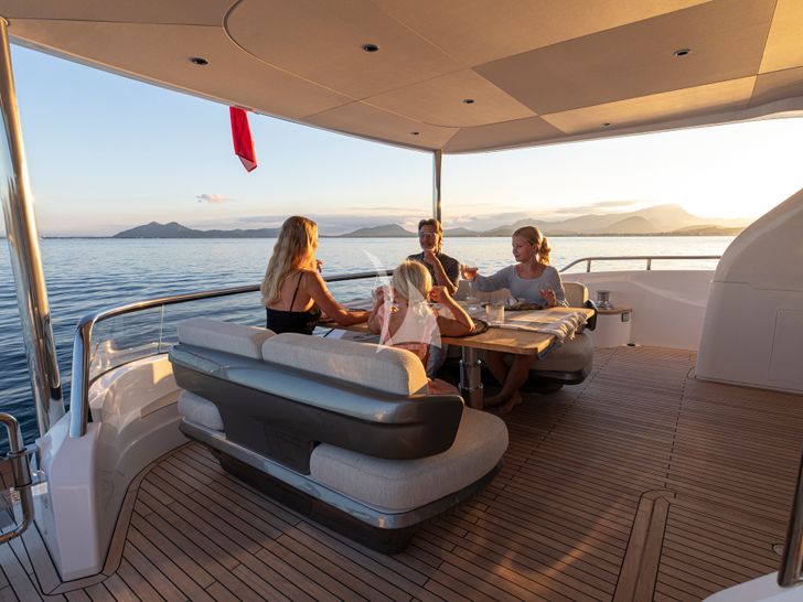 LUMI Princess Y80 - aft alfresco dining area LUMI Princess Y80 - aft alfresco dining area