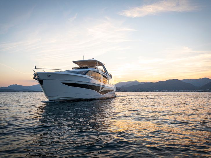 LUMI Princess Y80 - anchored under the sunset LUMI Princess Y80 - anchored under the sunset