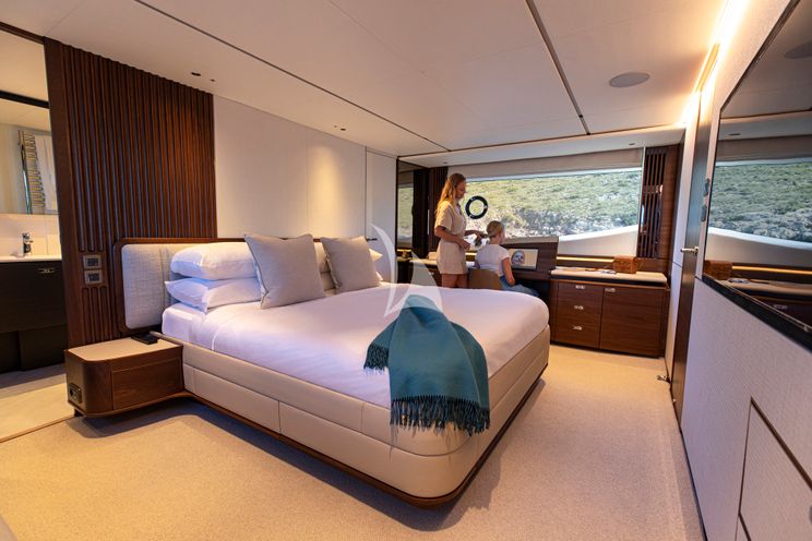 Charter Yacht LUMI - Princess Y80 - 4 Cabins - Palma - Mallorca - Ibiza - Balearics - Spain