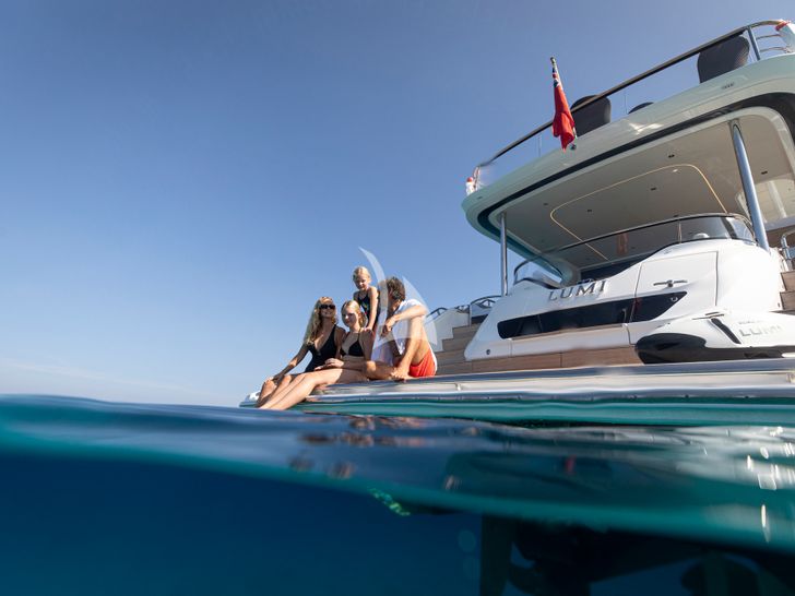 LUMI Princess Y80 - swimming platform LUMI Princess Y80 - swimming platform