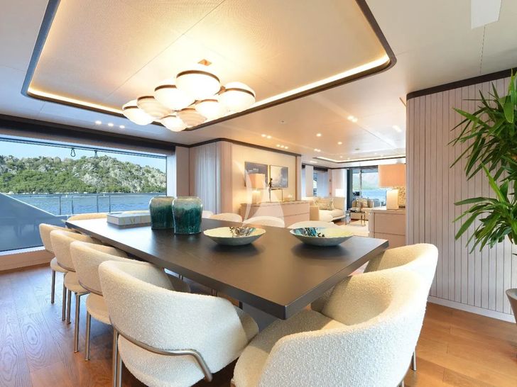 LUMIERE Benetti B.Now 50m Oasis - main dining area LUMIERE Benetti B.Now 50m Oasis - main dining area