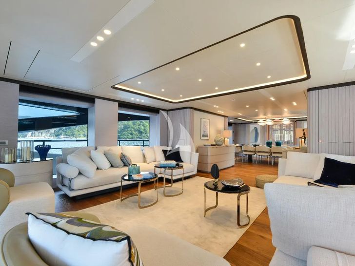 LUMIERE Benetti B.Now 50m Oasis - main saloon LUMIERE Benetti B.Now 50m Oasis - main saloon