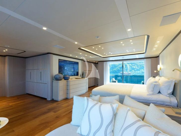 LUMIERE Benetti B.Now 50m Oasis - master cabin LUMIERE Benetti B.Now 50m Oasis - master cabin