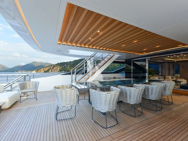LUMIERE Benetti B.Now 50m Oasis - sky deck dining area LUMIERE Benetti B.Now 50m Oasis - sky deck dining area