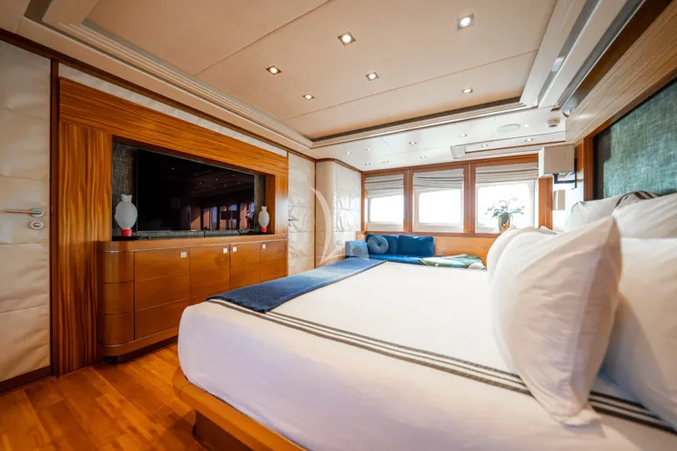Charter Yacht LUMIR - Heesen 3700 - 4 Cabins - Airlie Beach - Whitsunday Islands - Great Barrier Reef - Australia