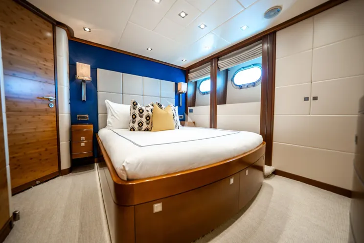 Charter Yacht LUMIR - Heesen 3700 - 4 Cabins - Airlie Beach - Whitsunday Islands - Great Barrier Reef - Australia