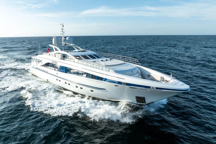 Charter Yacht LUMIR - Heesen 3700 - 4 Cabins - Airlie Beach - Whitsunday Islands - Great Barrier Reef - Australia