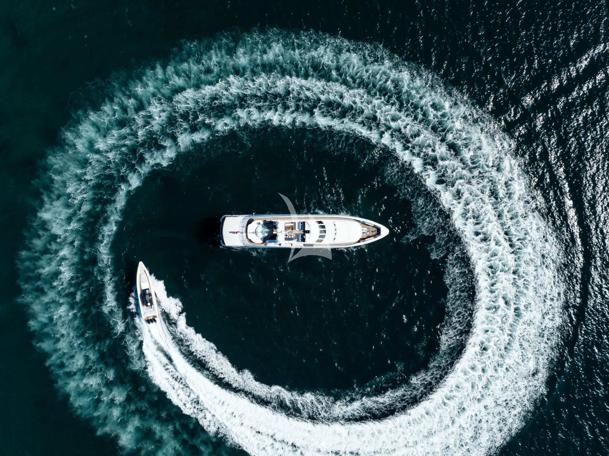 Charter Yacht LUMIR - Heesen 3700 - 4 Cabins - Airlie Beach - Whitsunday Islands - Great Barrier Reef - Australia