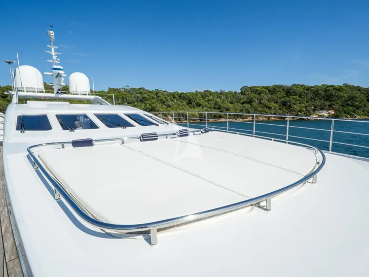 LUMIR Heesen 3700 - foredeck sunbathing area LUMIR Heesen 3700 - foredeck sunbathing area