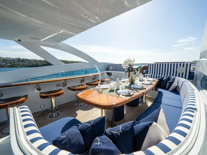 LUMIR Heesen 3700 - sundeck bar and alfresco dining area LUMIR Heesen 3700 - sundeck bar and alfresco dining area