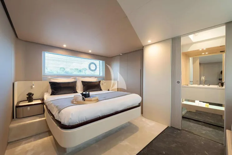 Charter Yacht LUX - Azimut Fly 68 - 4 Cabins - Naples - Capri - Positano - Amalfi Coast - Italy