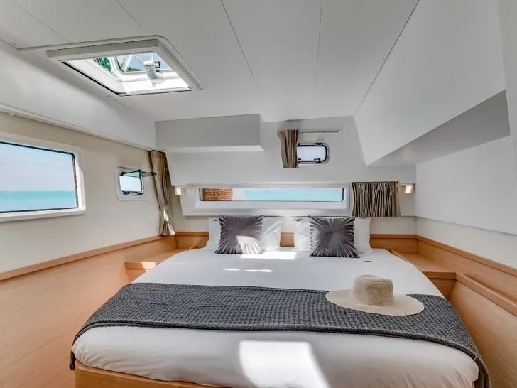 Lagoon 42 cabin Lagoon 42 cabin