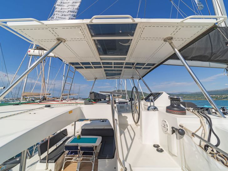 Lagoon 450 - Cockpit Lagoon 450 - Cockpit