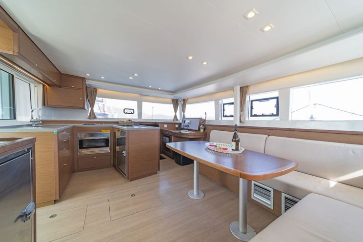 Charter Yacht Lagoon 450 - 6 Cabins(4 Double + 2 Single)- 2019 - Split - Hvar - Dubrovnik