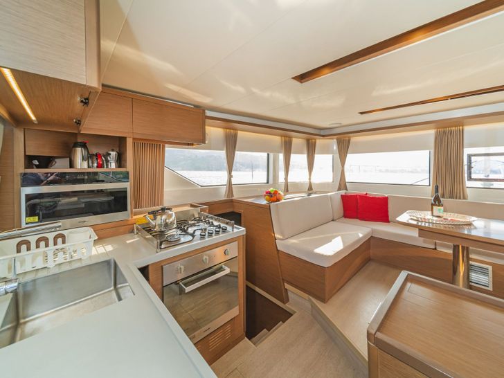 Lagoon 50 - Galley Lagoon 50 - Galley
