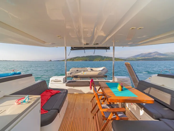 Lagoon 50 - Aft Deck Lagoon 50 - Aft Deck