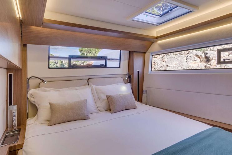 Charter Yacht ALAIA - Lagoon 50 - French Riviera - Cannes - St Tropez - Antibes