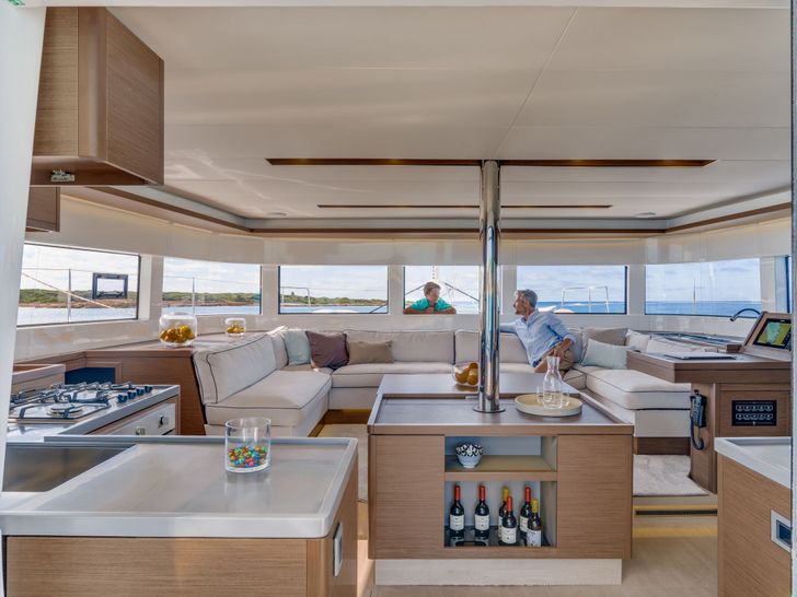 Lagoon 50 Catamaran Salon Lagoon 50 Catamaran Salon