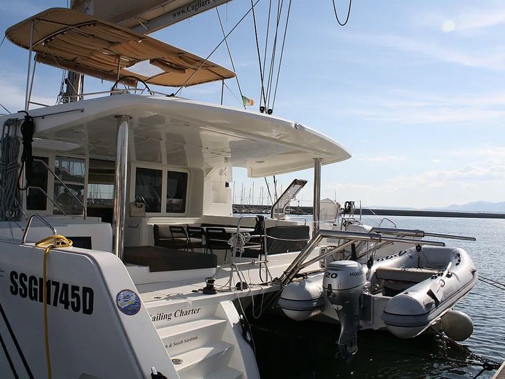 Lagoon 52F - aft deck Lagoon 52F - aft deck