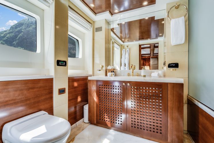 Charter Yacht OCEANOS - Mondomarine 49m - 7 Cabins - Cannes - Monaco - Capri - Amalfi