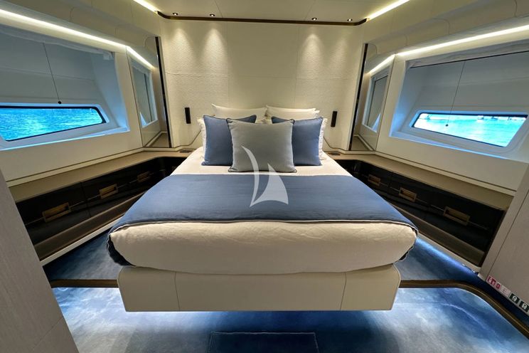 Charter Yacht M7 - Canados Gladiator 961 Speed - 4 Cabins - Cannes - St Tropez - Nice - Antibes - French Riviera - Monaco