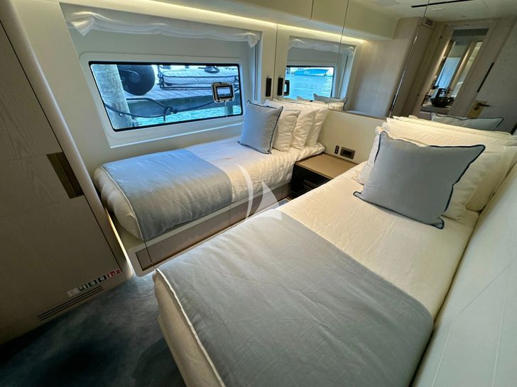 M7 Canados Gladiator 961 - convertible cabin M7 Canados Gladiator 961 - convertible cabin